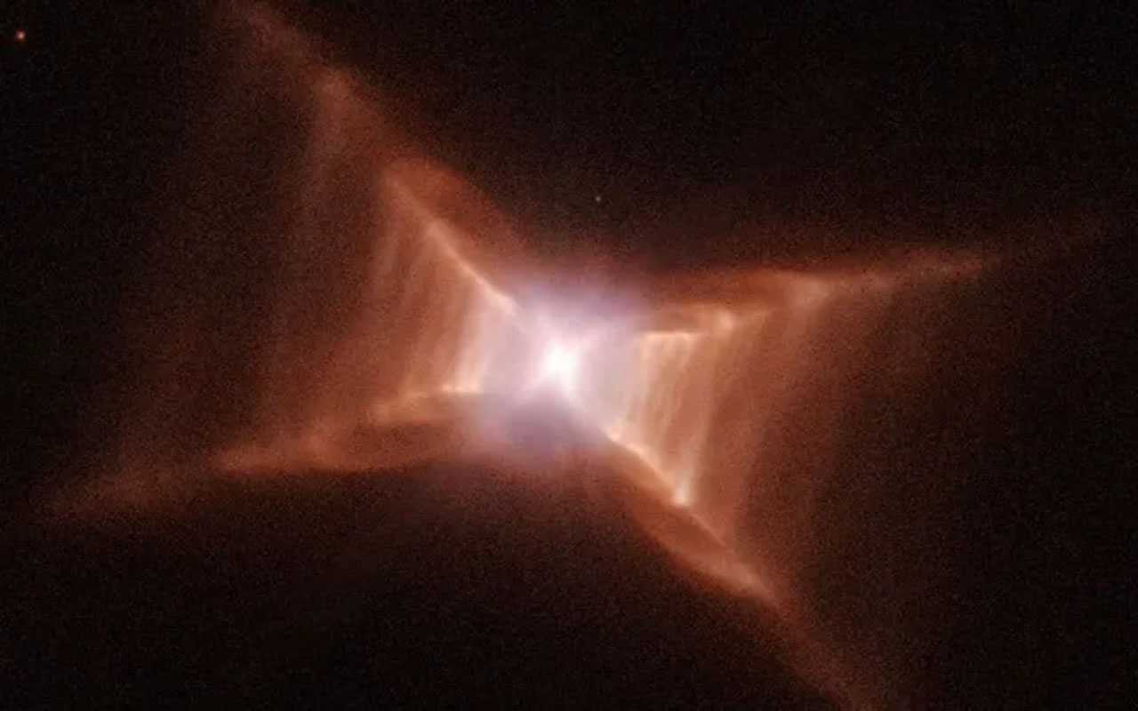 Фото: NASA/ESA, Hans Van Winckel (Catholic University of Leuven, Belgium) and Martin Cohen (University of California)